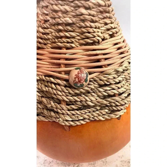 Vintage Handmade Carved Embellished Brown Gourd Decorative Vase Tabletop Decor s - Picture 3 of 12